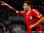 HLV Benitez ca ngợi Steven Gerrard 